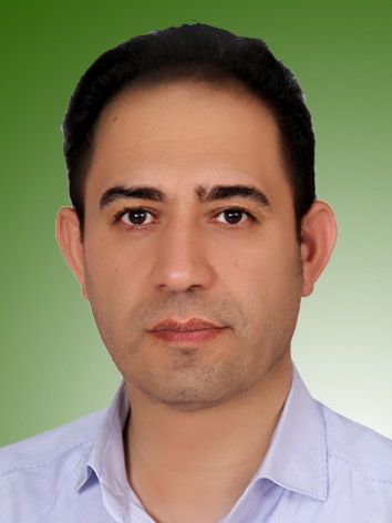 سیروس احمدی